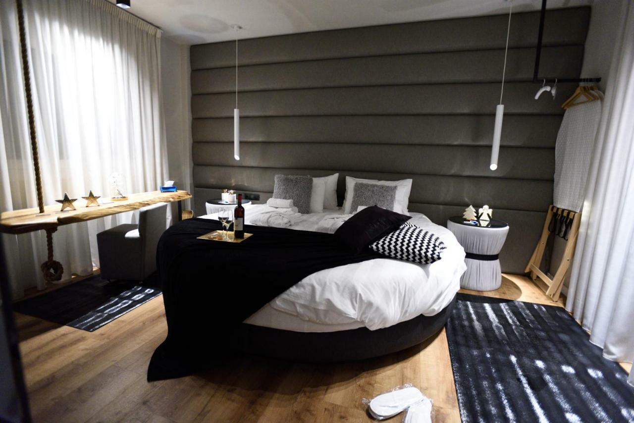 Magnifique Luxury Suites 塞萨洛尼基 外观 照片