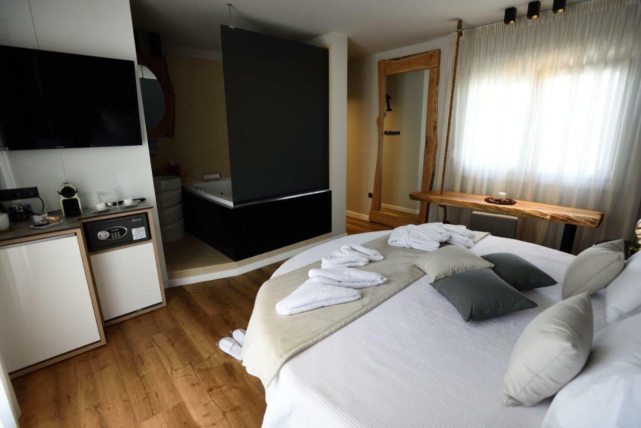 Magnifique Luxury Suites 塞萨洛尼基 外观 照片