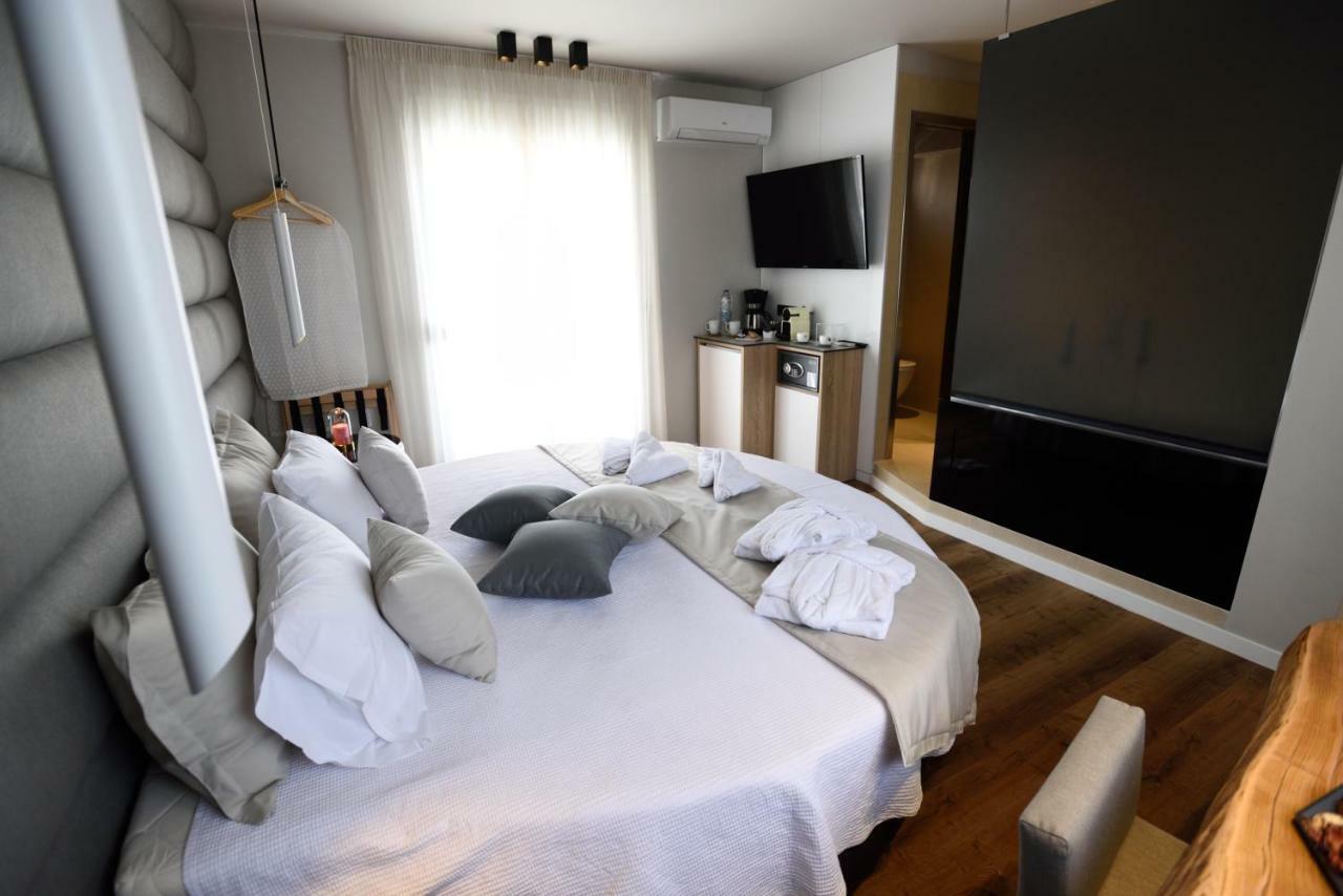 Magnifique Luxury Suites 塞萨洛尼基 外观 照片